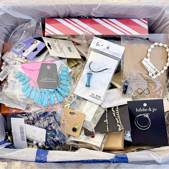 ‼️SOLD OUT‼️ - Picture 3 of 9